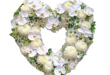 corazon de flores frescas para funeral