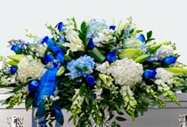 flores azules para funeral