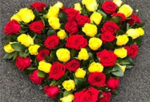Corazon de rosas y claveles
